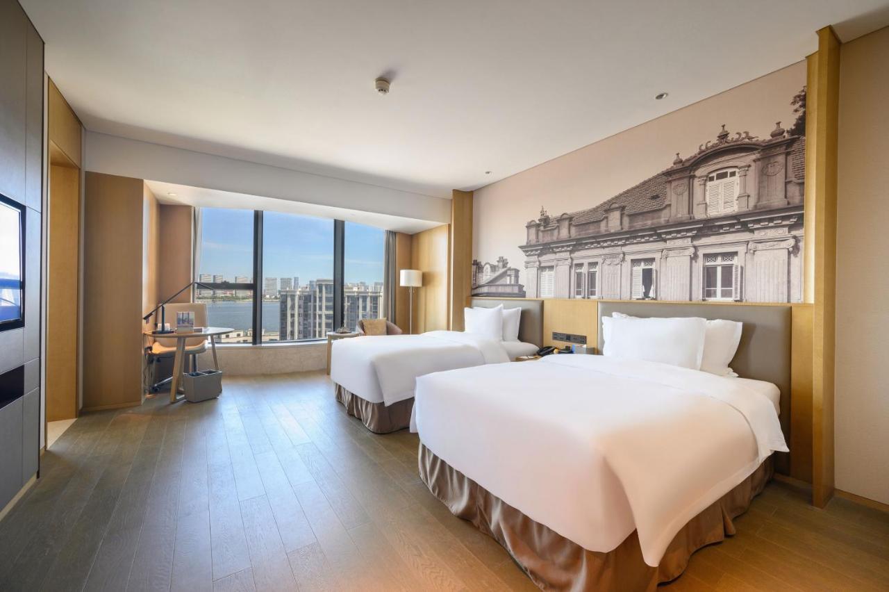 Wyndham Grand Plaza Royale Yuzhou Xiamen Wuyuan Bay Hotel Exterior photo
