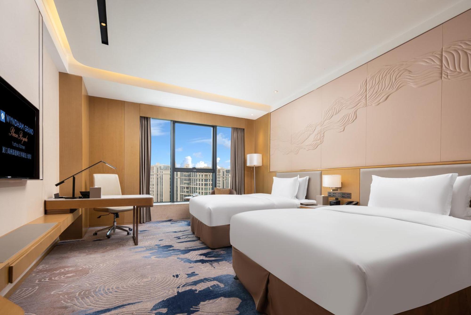 Wyndham Grand Plaza Royale Yuzhou Xiamen Wuyuan Bay Hotel Exterior photo