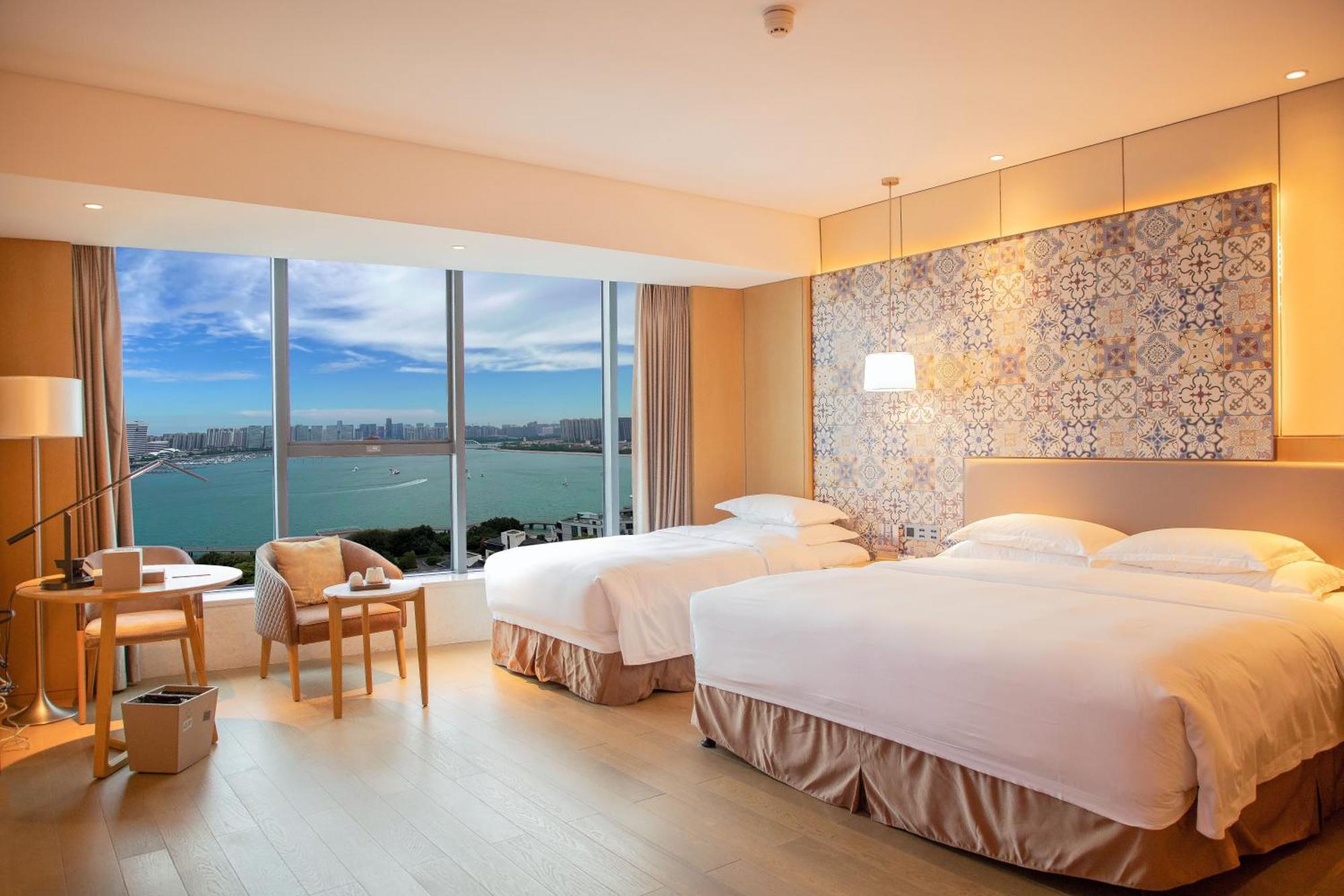 Wyndham Grand Plaza Royale Yuzhou Xiamen Wuyuan Bay Hotel Exterior photo