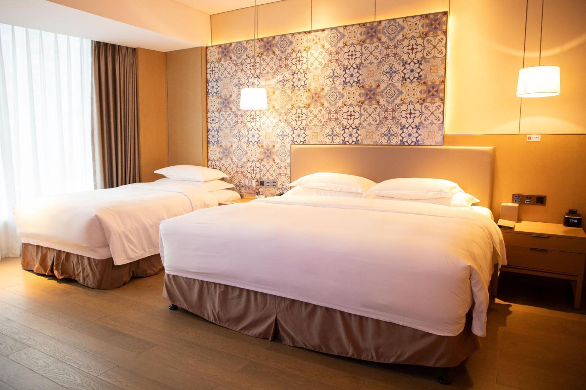 Wyndham Grand Plaza Royale Yuzhou Xiamen Wuyuan Bay Hotel Exterior photo